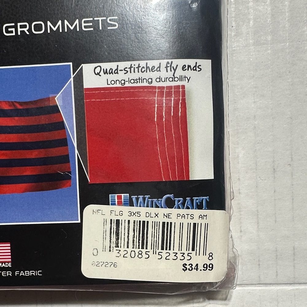 NWT NFL New England Patriots vibrant Navy and Red Striped Banner deluxe Flag - Picture 3 of 6